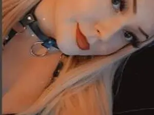 VegasPrincess  live sex cam