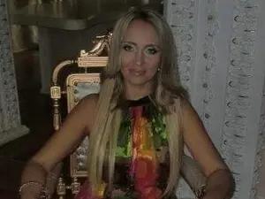 GentleNatali  live sex cam