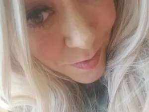 BrookeRides  live sex cam
