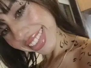 Danna_Rhodes  live sex cam