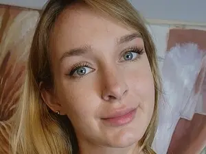 Cutiepainter  live sex cam