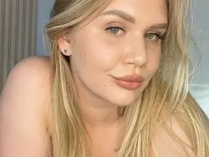 Hailey_Sky_  live sex cam