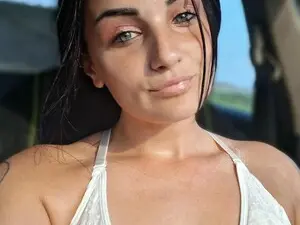 Aly_Mae1  live sex cam