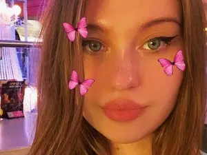 Juliageuss  live sex cam