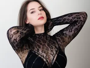 SophieAmore  live sex cam