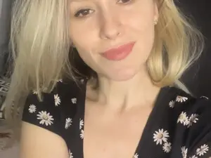 HairyKittty  live sex cam