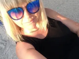 OhReallyy  live sex cam