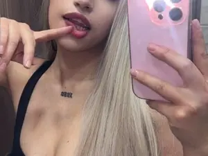Sofiaa  live sex cam