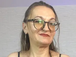 SiennaShinee  live sex cam