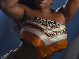 HugeBoobs_  live sex cam