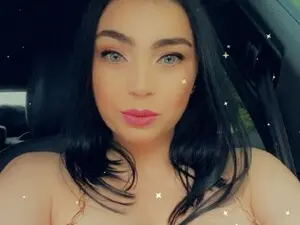 WoWCreamy  live sex cam