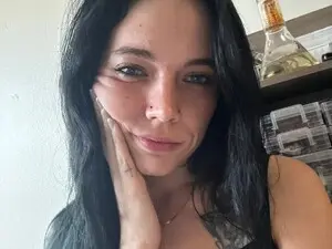 Ahungkittykat  live sex cam