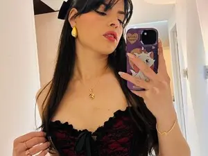 Astrid_Velle  live sex cam