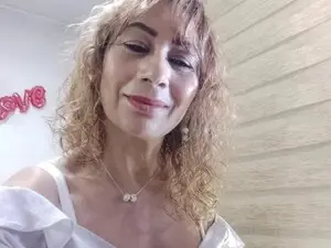 Yessilatin  live sex cam