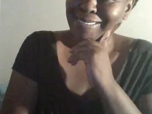 BrownCherie  live sex cam