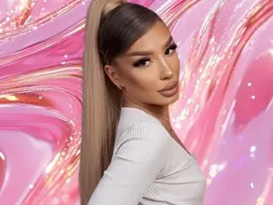 Quinn_Ivy  live sex cam