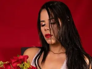 MartinaaJones  live sex cam