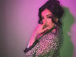 KimmyKitten28  live sex cam