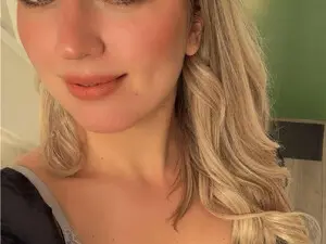 Stellapower  live sex cam