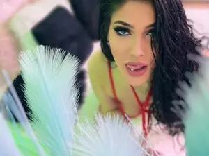 BettyKristal  live sex cam