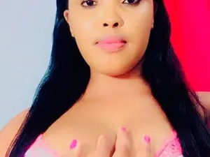 DivineBooty93  live sex cam