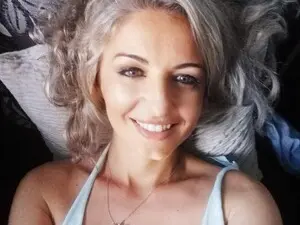 Devil_milf  live sex cam