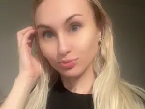 Genevaxxx1  live sex cam
