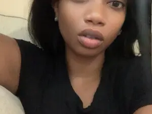 Iluvishmet  live sex cam