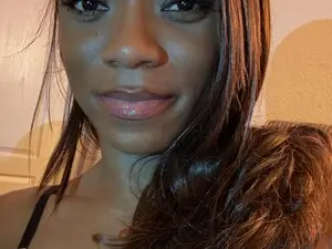 MelaninMelani  live sex cam
