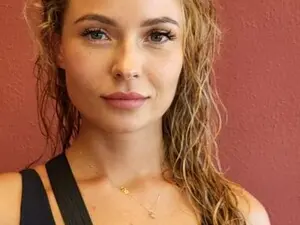 Dee4w  live sex cam