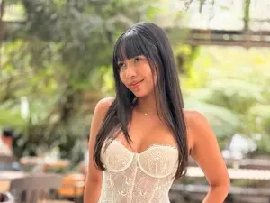 Aprilalen  live sex cam