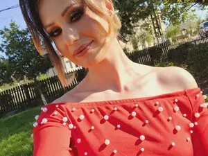 SassyIvana  live sex cam