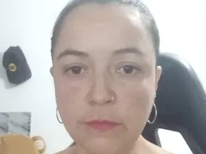 Katy_Lorens  live sex cam