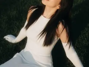 LilyUrban  live sex cam