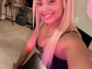 Ariaatelier  live sex cam