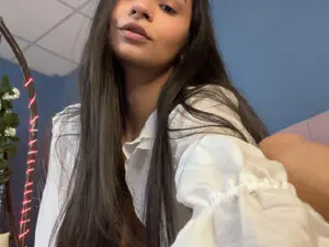 Luviaq  live sex cam