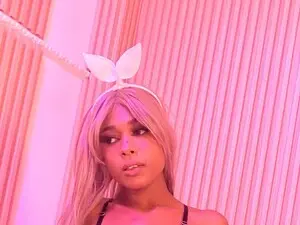 Salomebenz  live sex cam