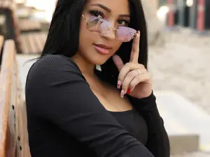 Emiily__  live sex cam