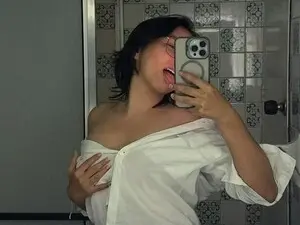 Klaret_Toy  live sex cam
