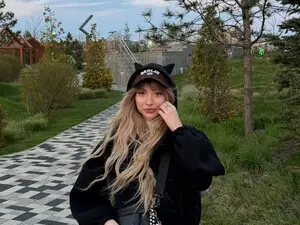 Lunainnk  live sex cam