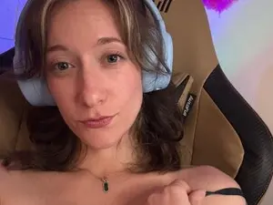 PreciousGemma  live sex cam