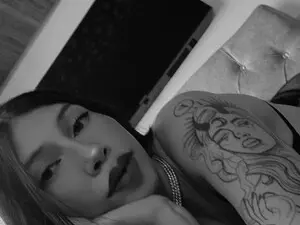 Sophi_Stonne  live sex cam