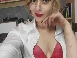 YourVenus00  live sex cam