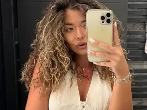 VANESA0  live sex cam