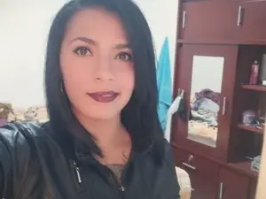Alexahorny69  live sex cam