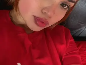 Lili_matheus  live sex cam