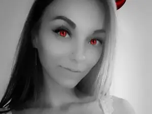 Divine_Phenix  live sex cam