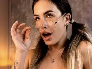Mq_Raisa  live sex cam