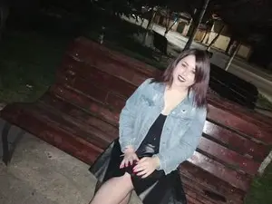 Prettymelania  live sex cam