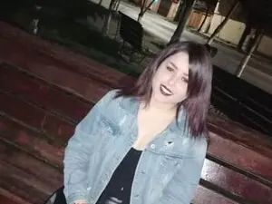 Prettymelania  live sex cam